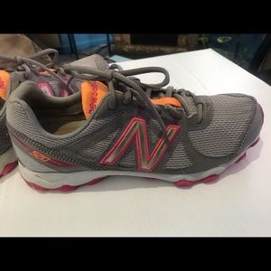 New Balance 520 Women’s Athletic Shoes